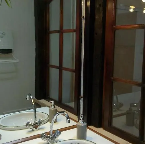 Bed & Breakfast Domaine De Séguéla 3*