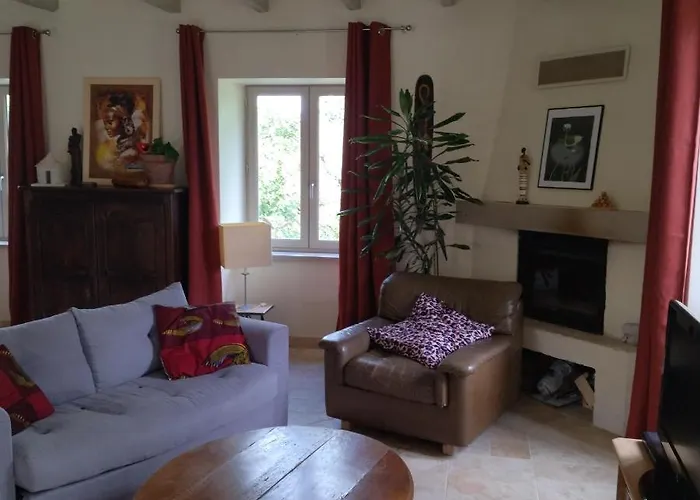 Domaine De Séguéla Bed & Breakfast 3*